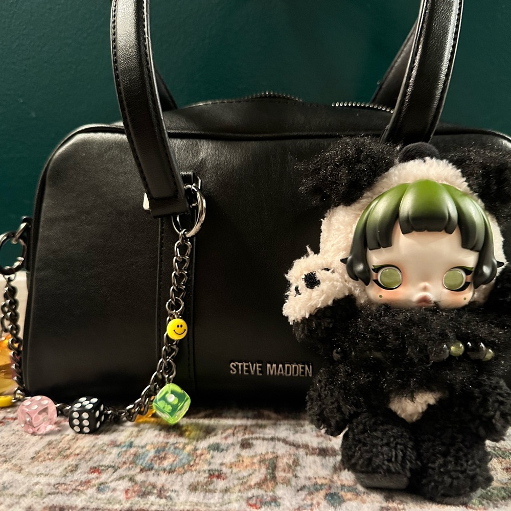 Steve Madden Black Handbag with Dice Charm and PopMart Lazy Skullpanda - Picture 2 of 5